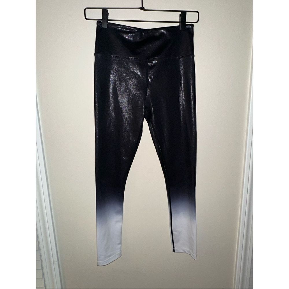 Zyia Active Leggings Womens Size 4 Black Grey White Ombré Pebbled Athletic Pants